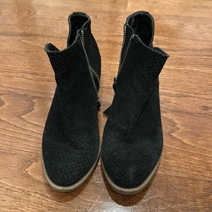 Dolce Vita Black Booties